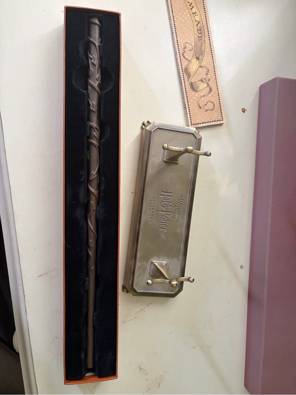 Warner Bros. Harry Potter Bronze Wand Stand and Box - Brown - Picture 4 of 6